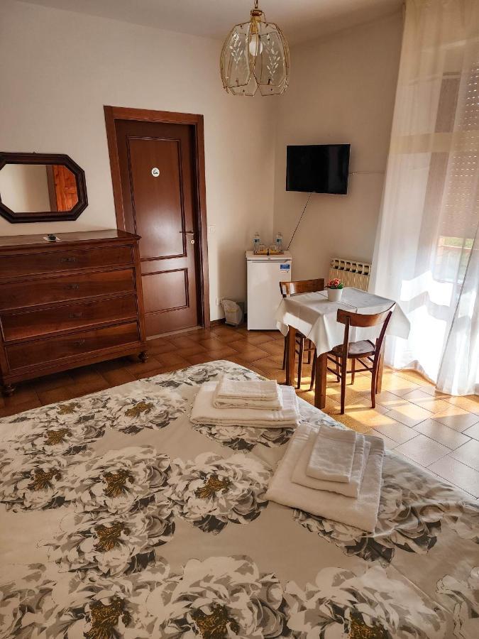Gold B&B Ravarino エクステリア 写真