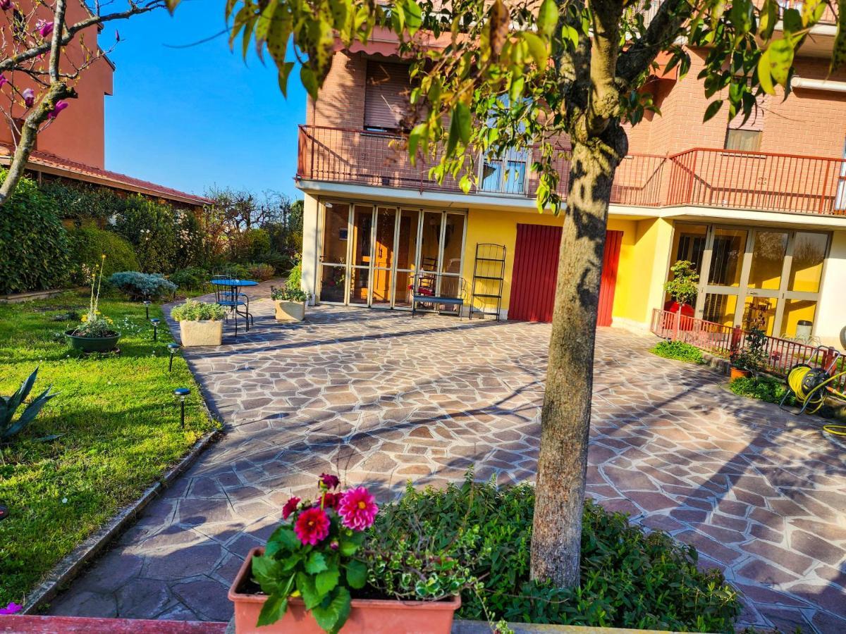 Gold B&B Ravarino エクステリア 写真