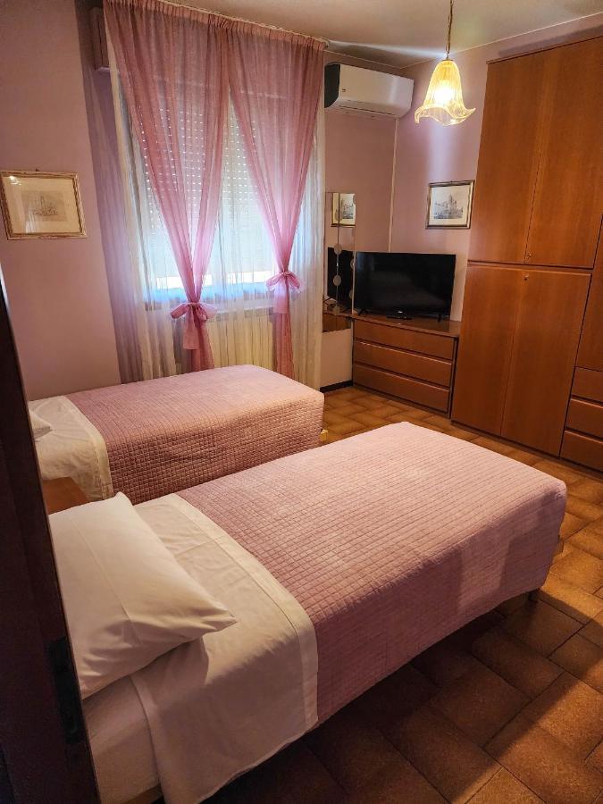 Gold B&B Ravarino エクステリア 写真