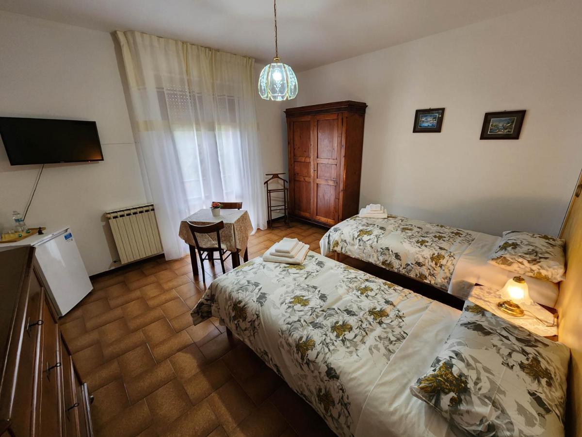 Gold B&B Ravarino エクステリア 写真