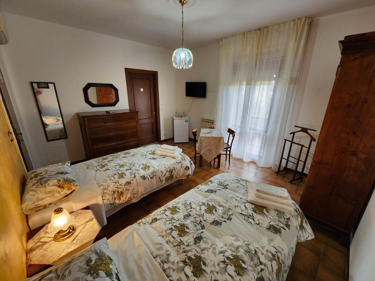 Gold B&B Ravarino エクステリア 写真