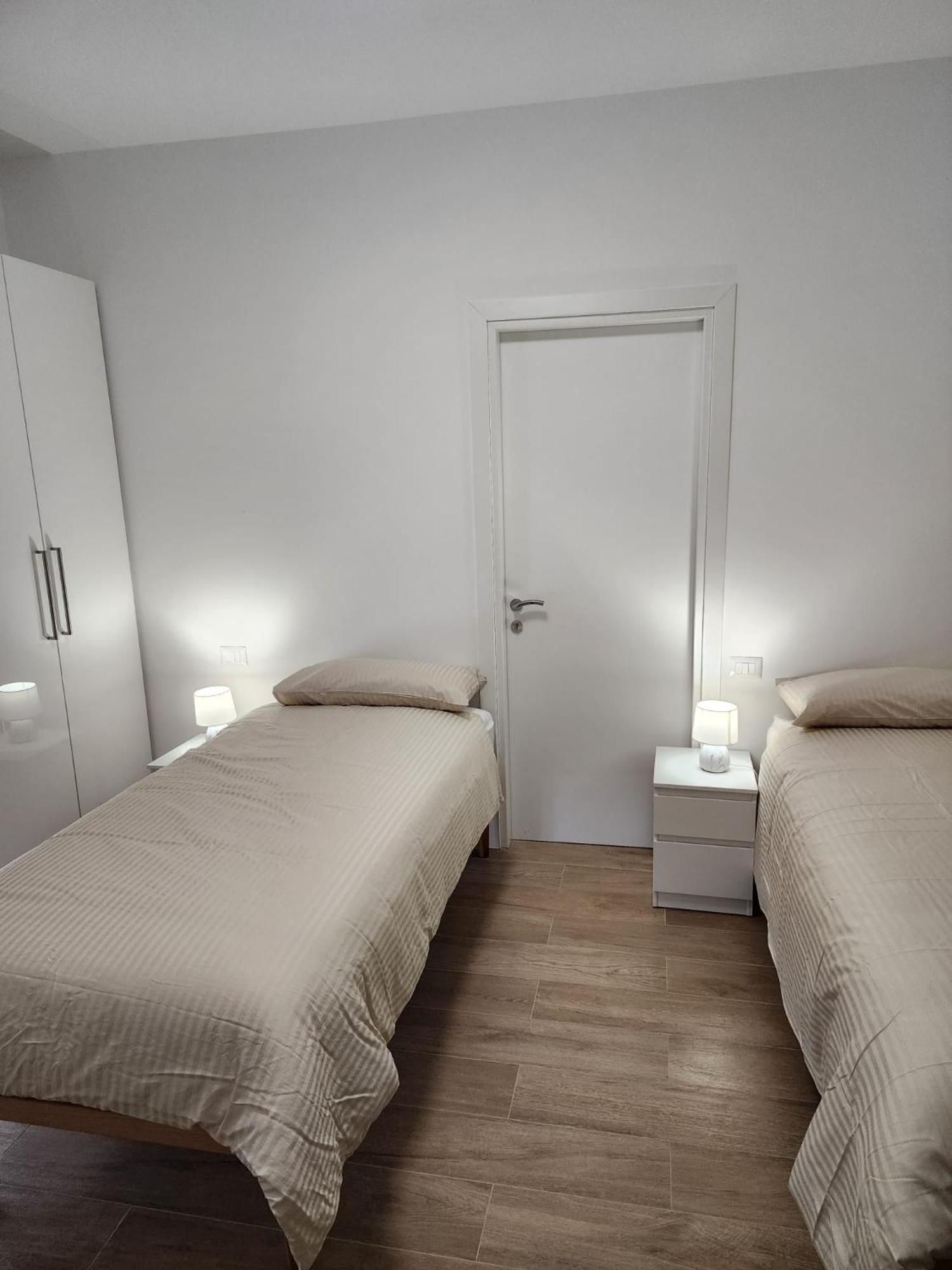 Gold B&B Ravarino エクステリア 写真